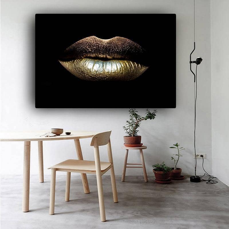 Bold Golden Lips: Eye-Catching Wall Art