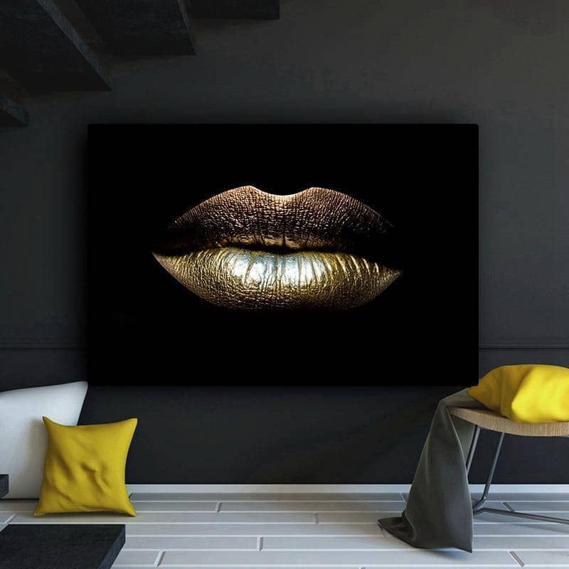 Bold Golden Lips: Eye-Catching Wall Art